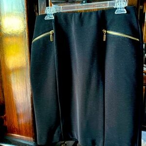 Alfani Black ribbed skirt size 8